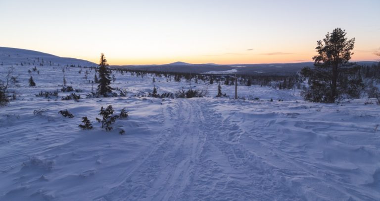 Pyöräily Raattamassa ja lämmin palautumisateria ajopäivän jälkeen